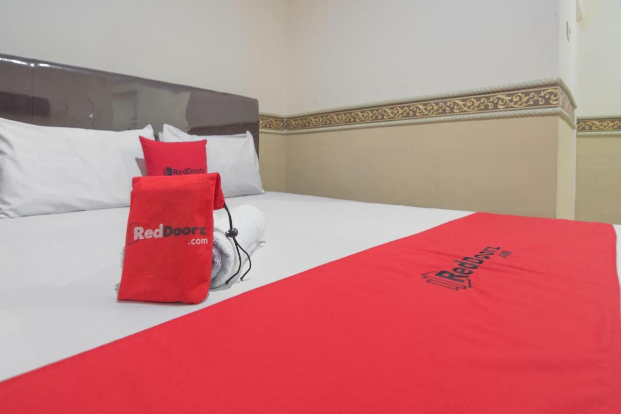 Reddoorz @ Tanjung Karang Lampung Hotel Bandar Lampung Exterior foto
